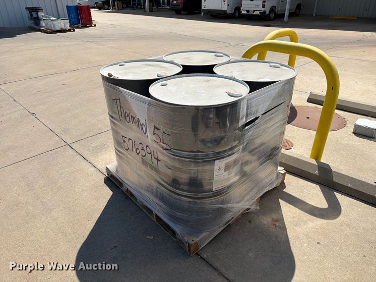 image for item DZ4728 (4) barrels of Therminol 55 heat transfer fluid