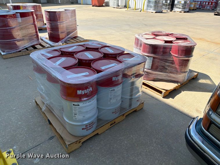 image for item DZ4729 (15) barrels of grease