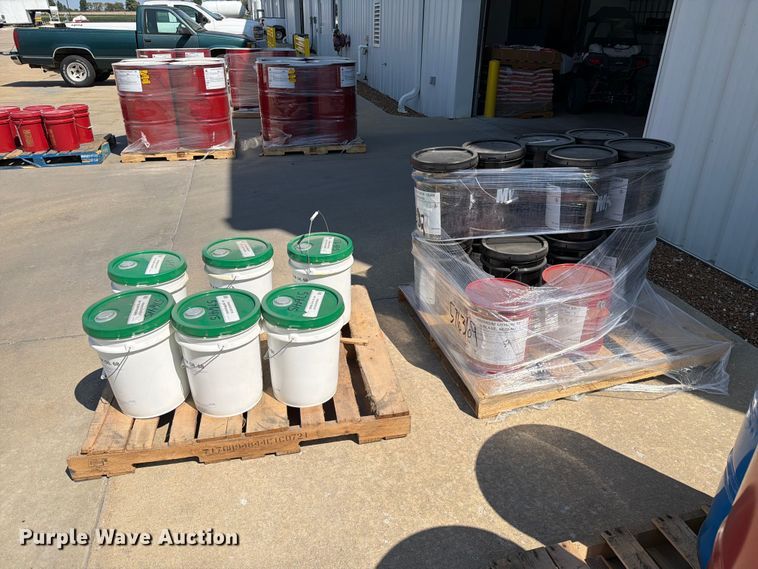 image for item DZ4732 (13) buckets of Mystik OG-5 outside gear grease 