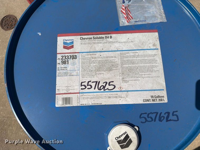 image for item DZ4733 (2) barrels of oil