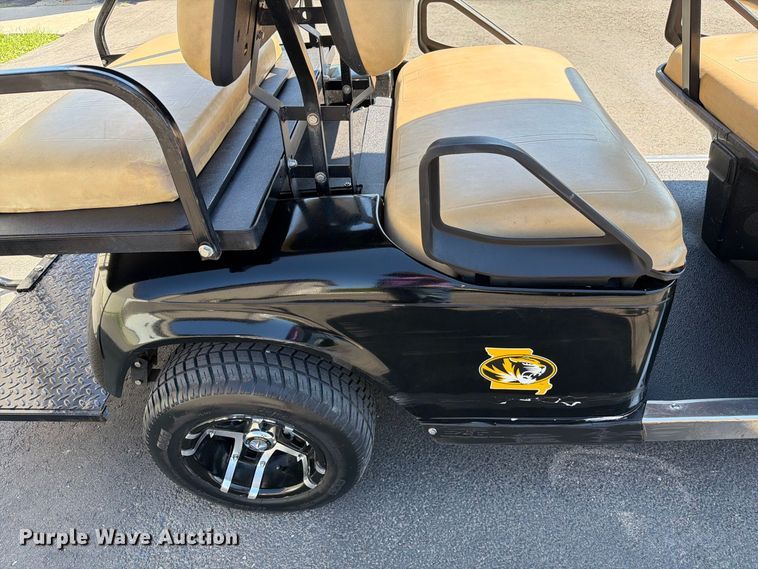image for item DZ4739 2006 E-Z-GO TXTG golf cart