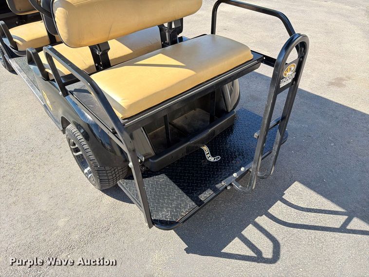 image for item DZ4739 2006 E-Z-GO TXTG golf cart