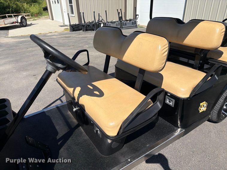 image for item DZ4739 2006 E-Z-GO TXTG golf cart