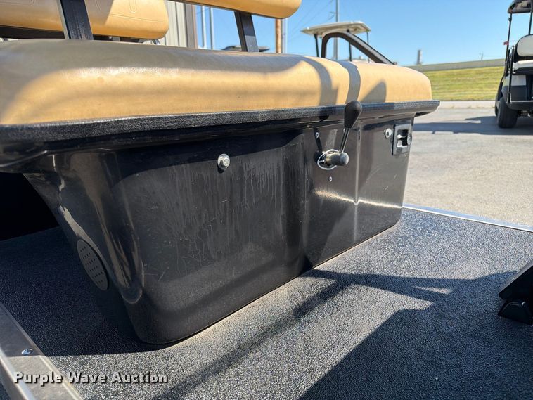 image for item DZ4739 2006 E-Z-GO TXTG golf cart