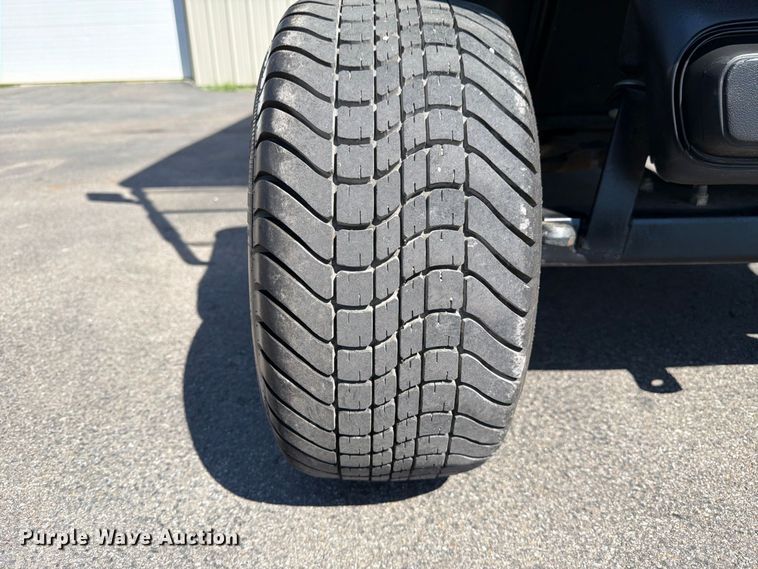 image for item DZ4739 2006 E-Z-GO TXTG golf cart