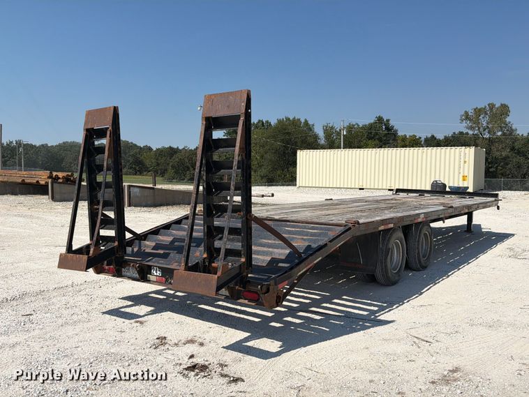 image for item DZ4755 2007 Trailerman equipment trailer