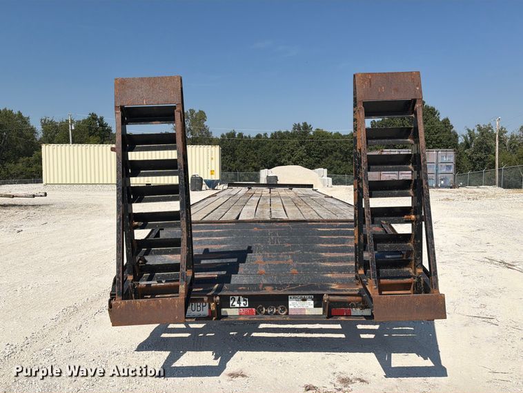 image for item DZ4755 2007 Trailerman equipment trailer