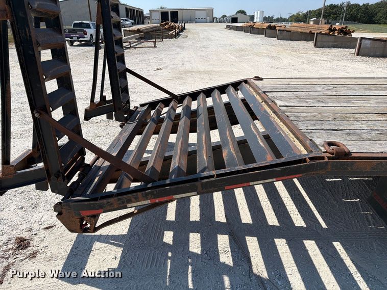 image for item DZ4755 2007 Trailerman equipment trailer