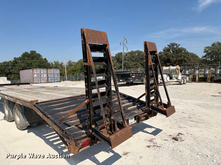 image for item DZ4755 2007 Trailerman equipment trailer