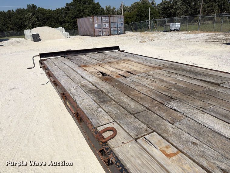 image for item DZ4755 2007 Trailerman equipment trailer