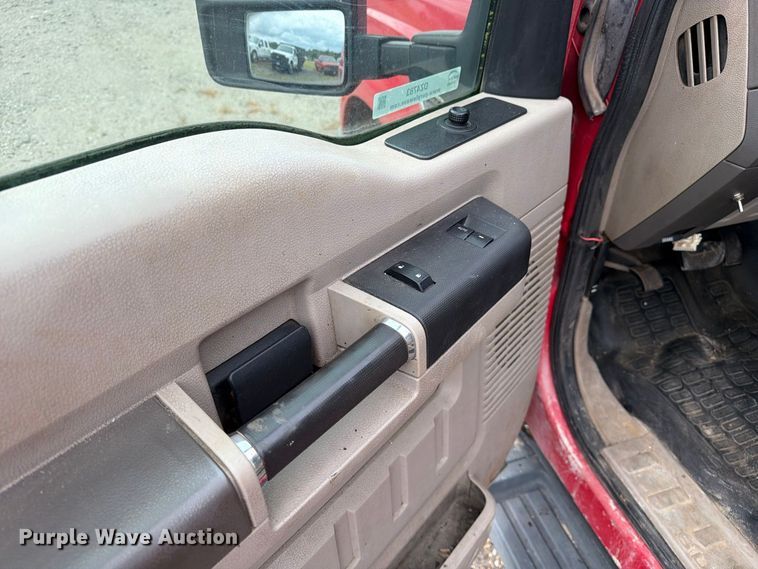 image for item DZ4783 2009 Ford F350 Super Duty XL Ext. Cab pickup truck