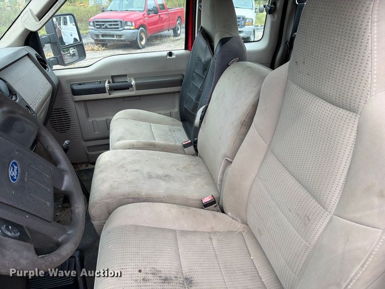 image for item DZ4783 2009 Ford F350 Super Duty XL Ext. Cab pickup truck