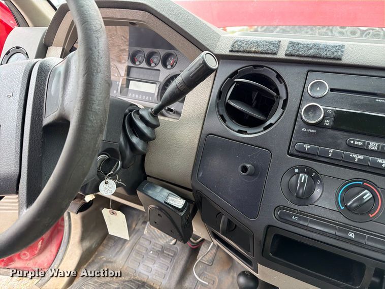 image for item DZ4783 2009 Ford F350 Super Duty XL Ext. Cab pickup truck