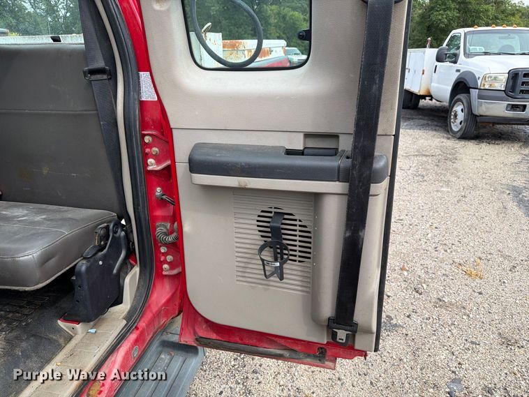 image for item DZ4783 2009 Ford F350 Super Duty XL Ext. Cab pickup truck