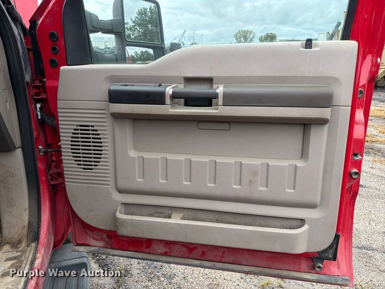 image for item DZ4783 2009 Ford F350 Super Duty XL Ext. Cab pickup truck