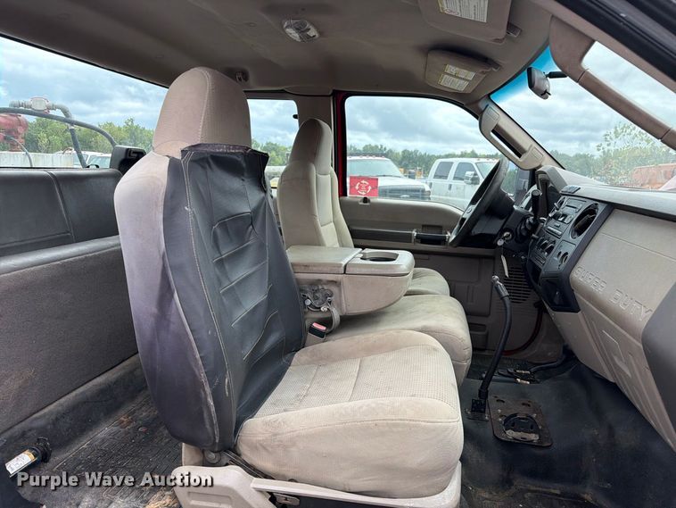 image for item DZ4783 2009 Ford F350 Super Duty XL Ext. Cab pickup truck