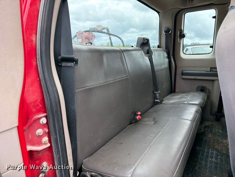 image for item DZ4783 2009 Ford F350 Super Duty XL Ext. Cab pickup truck