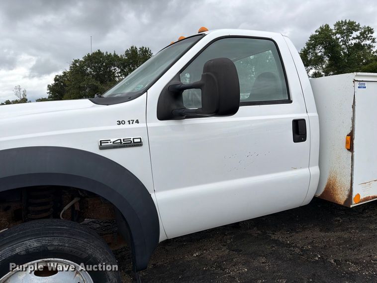 image for item DZ4784 2007 Ford F450 Super Duty XL utility / service truck