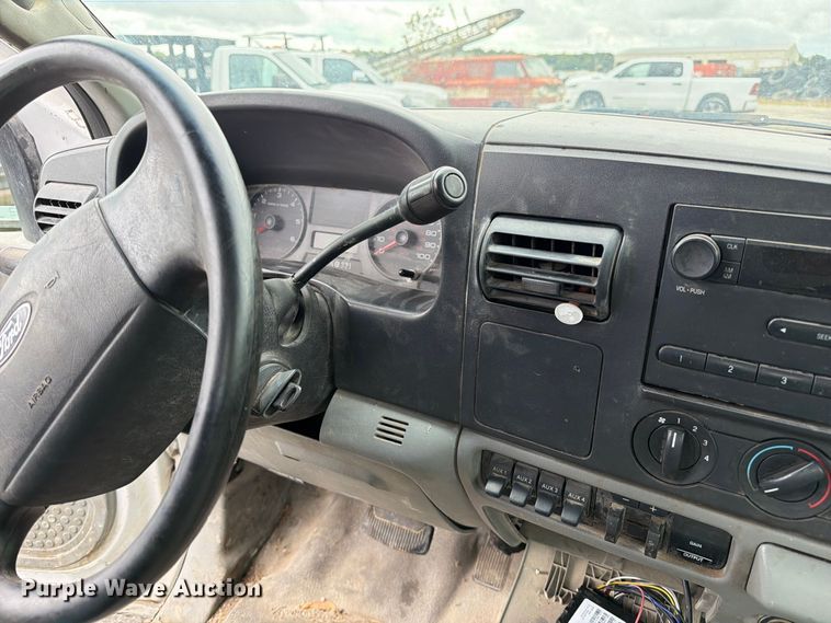 image for item DZ4784 2007 Ford F450 Super Duty XL utility / service truck
