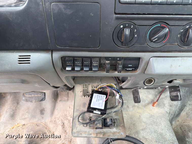 image for item DZ4784 2007 Ford F450 Super Duty XL utility / service truck