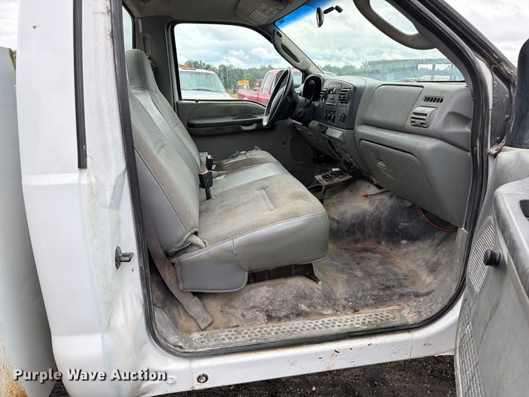 image for item DZ4784 2007 Ford F450 Super Duty XL utility / service truck