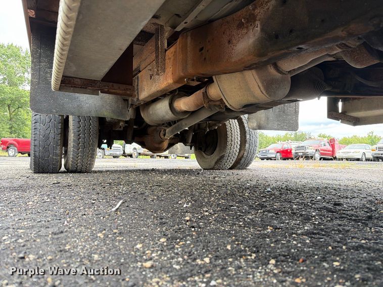 image for item DZ4785 1995 Ford F450 Super Duty flatbed truck