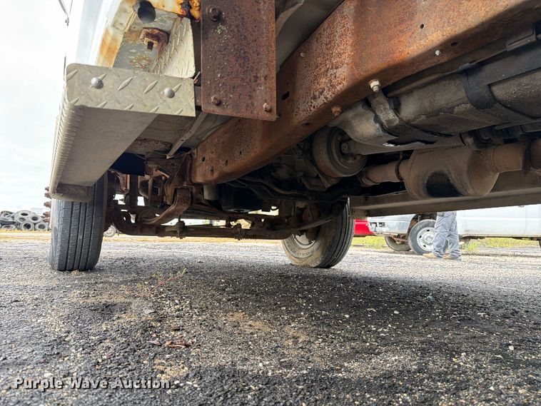 image for item DZ4785 1995 Ford F450 Super Duty flatbed truck