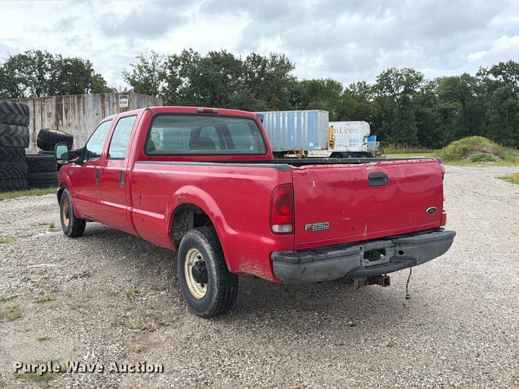 image for item DZ4786 2004 Ford F250 Super Duty Crew Cab pickup truck