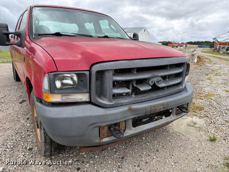 image for item DZ4786 2004 Ford F250 Super Duty Crew Cab pickup truck
