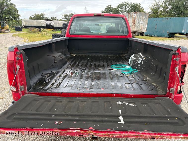 image for item DZ4786 2004 Ford F250 Super Duty Crew Cab pickup truck