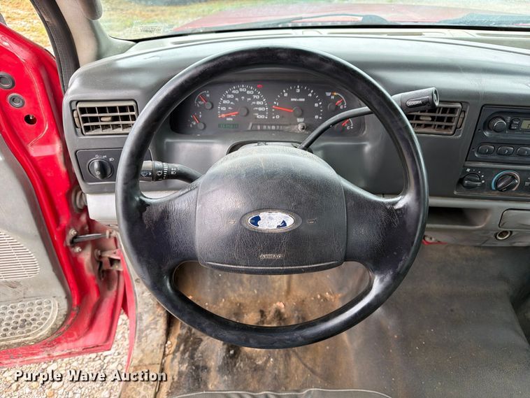 image for item DZ4786 2004 Ford F250 Super Duty Crew Cab pickup truck