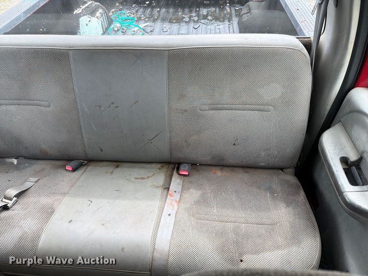 image for item DZ4786 2004 Ford F250 Super Duty Crew Cab pickup truck