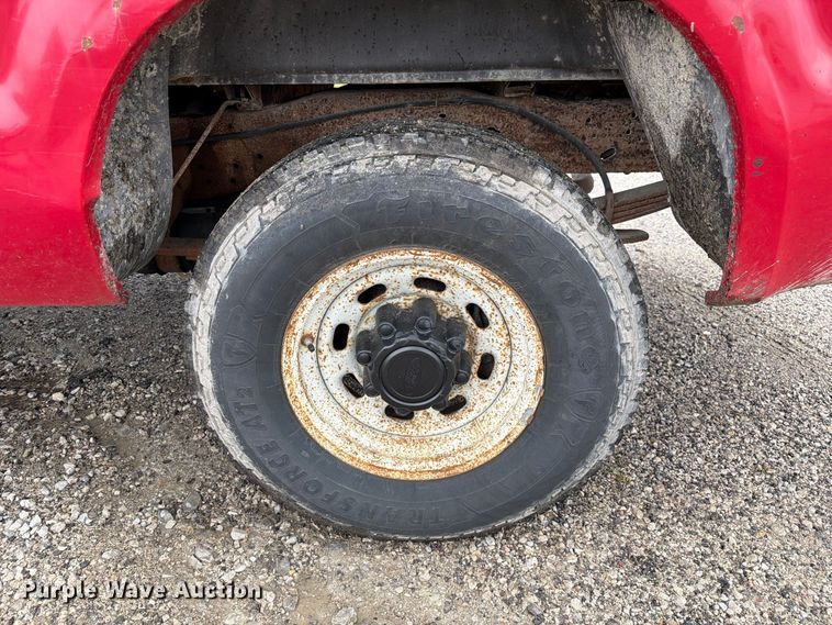 image for item DZ4786 2004 Ford F250 Super Duty Crew Cab pickup truck