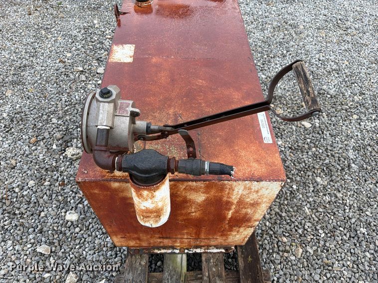 image for item DZ4794 Delta R-110 fuel tank