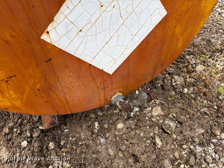 image for item DZ4795 Diesel fuel tank