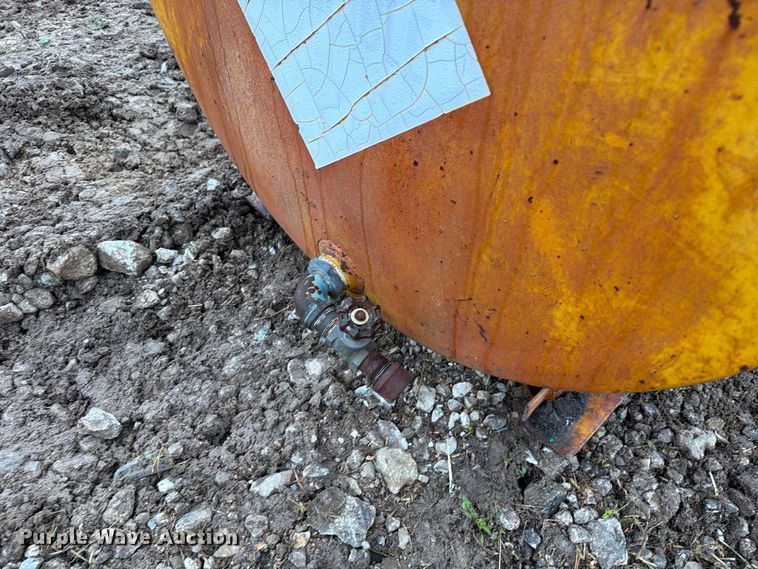 image for item DZ4795 Diesel fuel tank