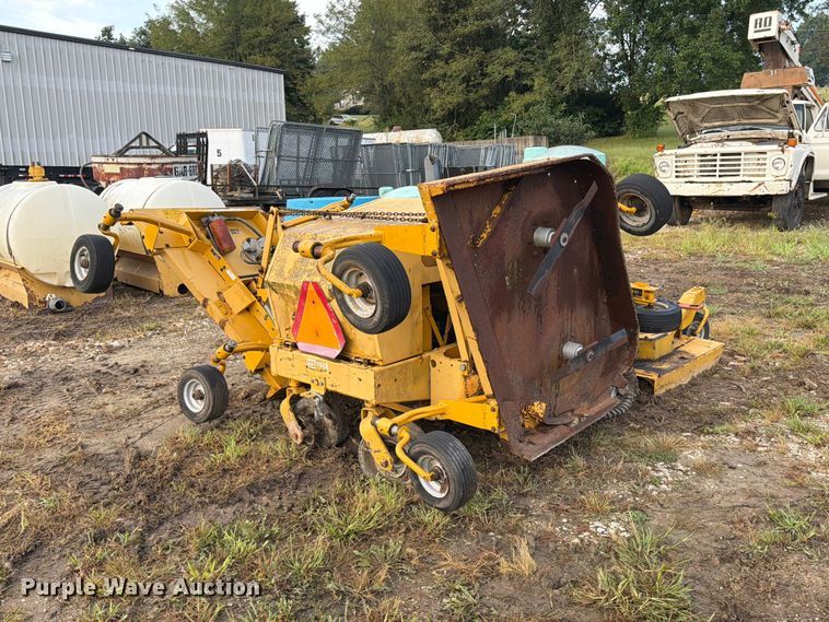 image for item DZ4797 2000 Hustler 4600 ZTR lawn mower