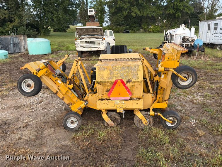 image for item DZ4797 2000 Hustler 4600 ZTR lawn mower