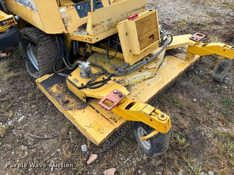 image for item DZ4797 2000 Hustler 4600 ZTR lawn mower