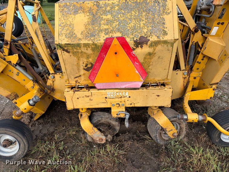 image for item DZ4797 2000 Hustler 4600 ZTR lawn mower