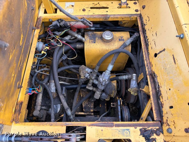 image for item DZ4797 2000 Hustler 4600 ZTR lawn mower