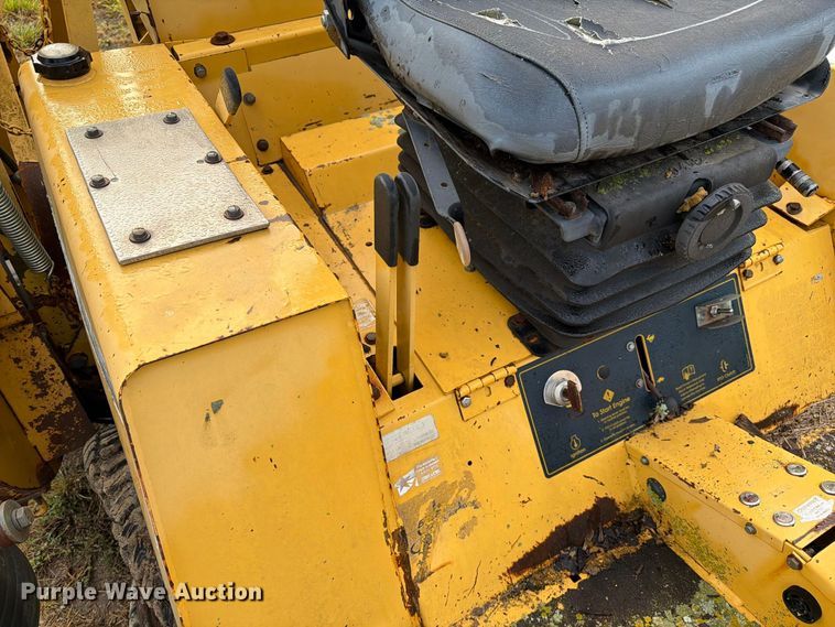 image for item DZ4797 2000 Hustler 4600 ZTR lawn mower