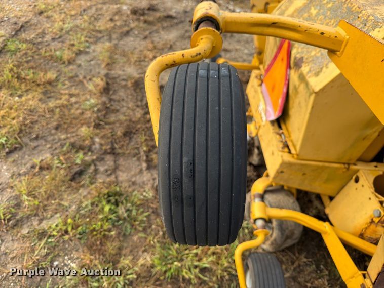 image for item DZ4797 2000 Hustler 4600 ZTR lawn mower