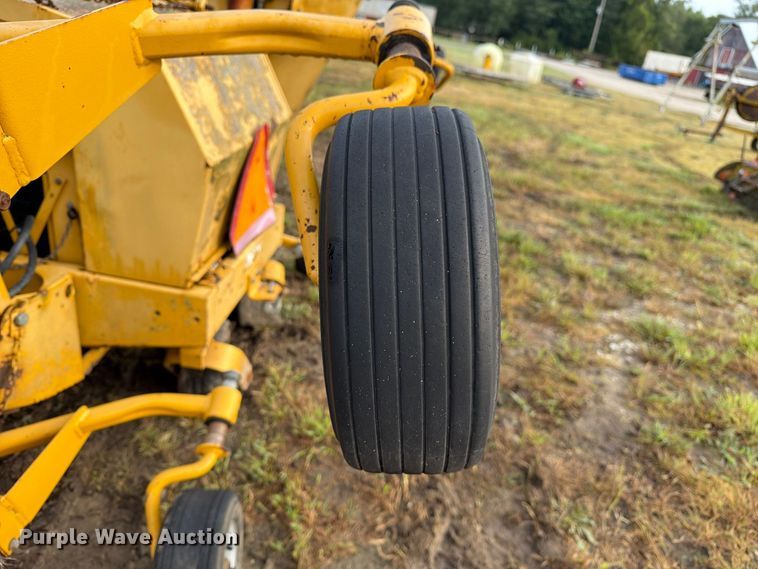 image for item DZ4797 2000 Hustler 4600 ZTR lawn mower