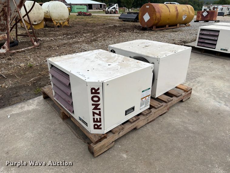 image for item DZ4799 (2) Reznor V3 TCore2 heaters