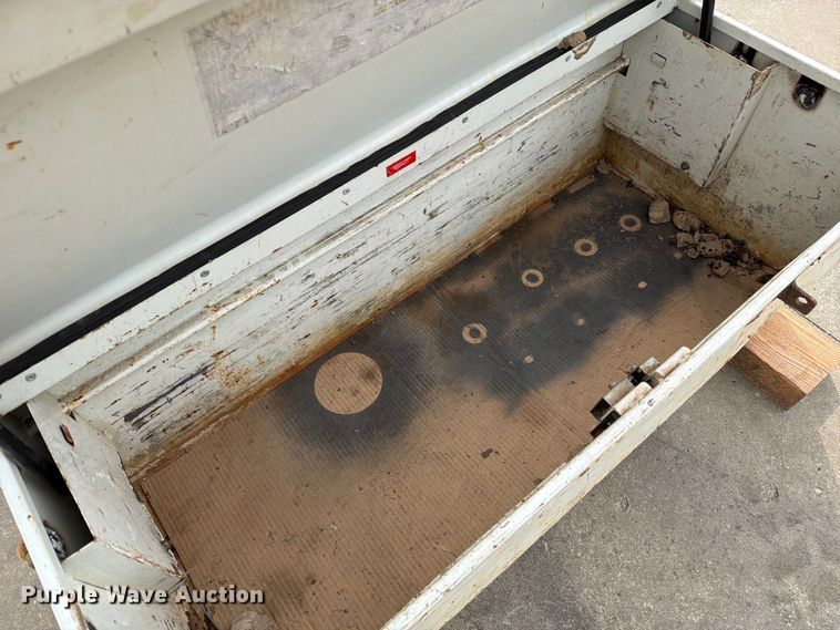 image for item DZ4806 (2) toolboxes