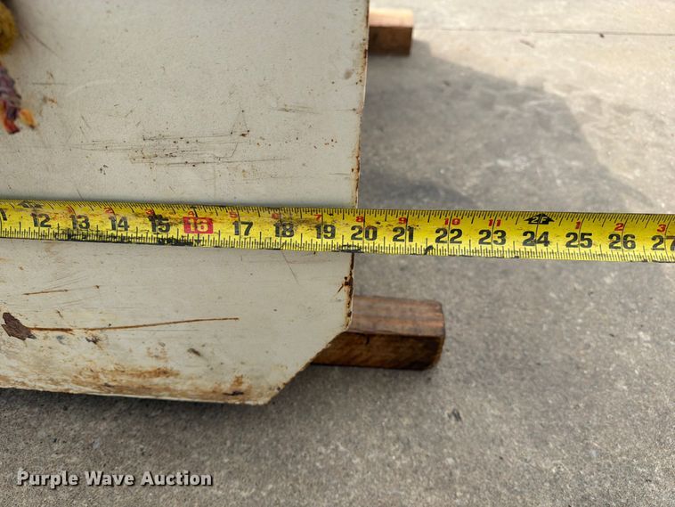 image for item DZ4806 (2) toolboxes