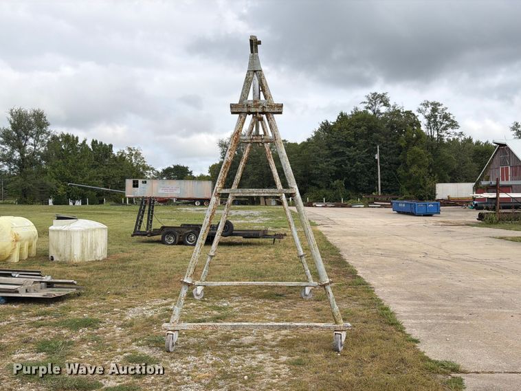 image for item DZ4807 Shop built A frame gantry