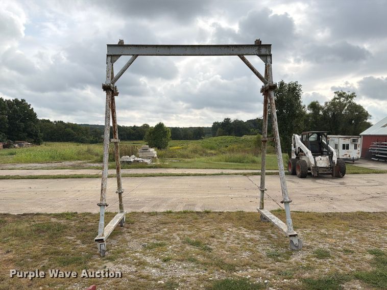 image for item DZ4807 Shop built A frame gantry