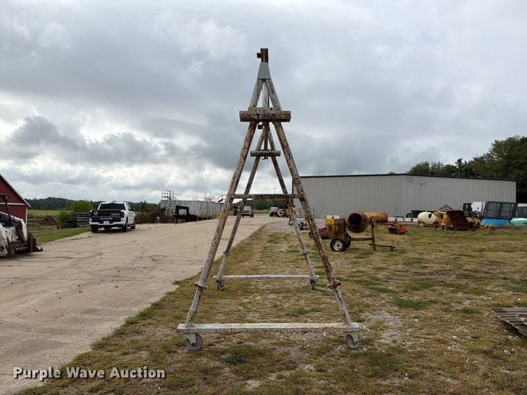 image for item DZ4807 Shop built A frame gantry
